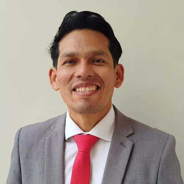 Discursante Presidente Davir Zea, segundo consejero de la presidencia de estaca ayacucho